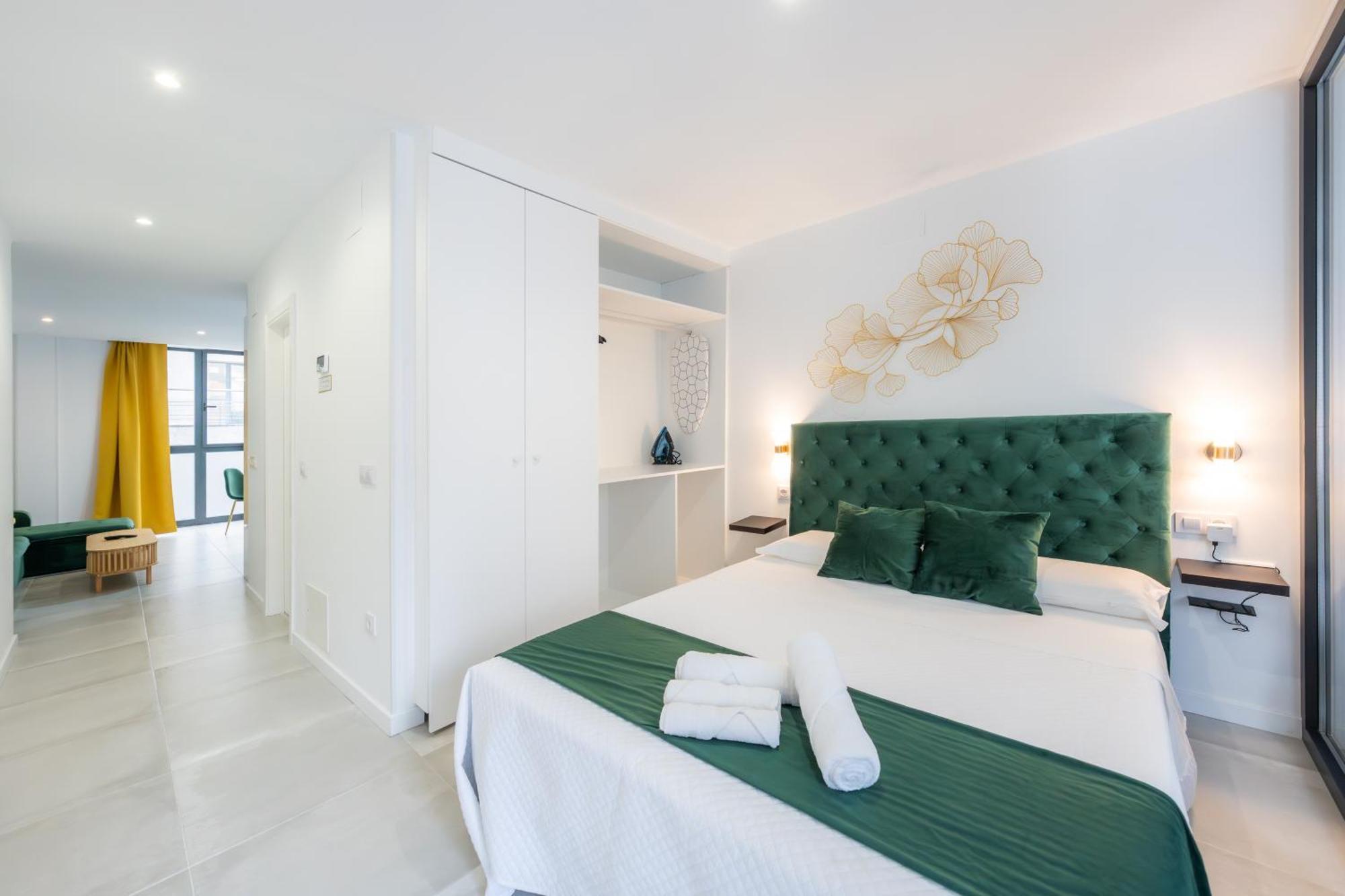 Lemon Apartment & Hotels Bernabeu Madrid Exterior photo