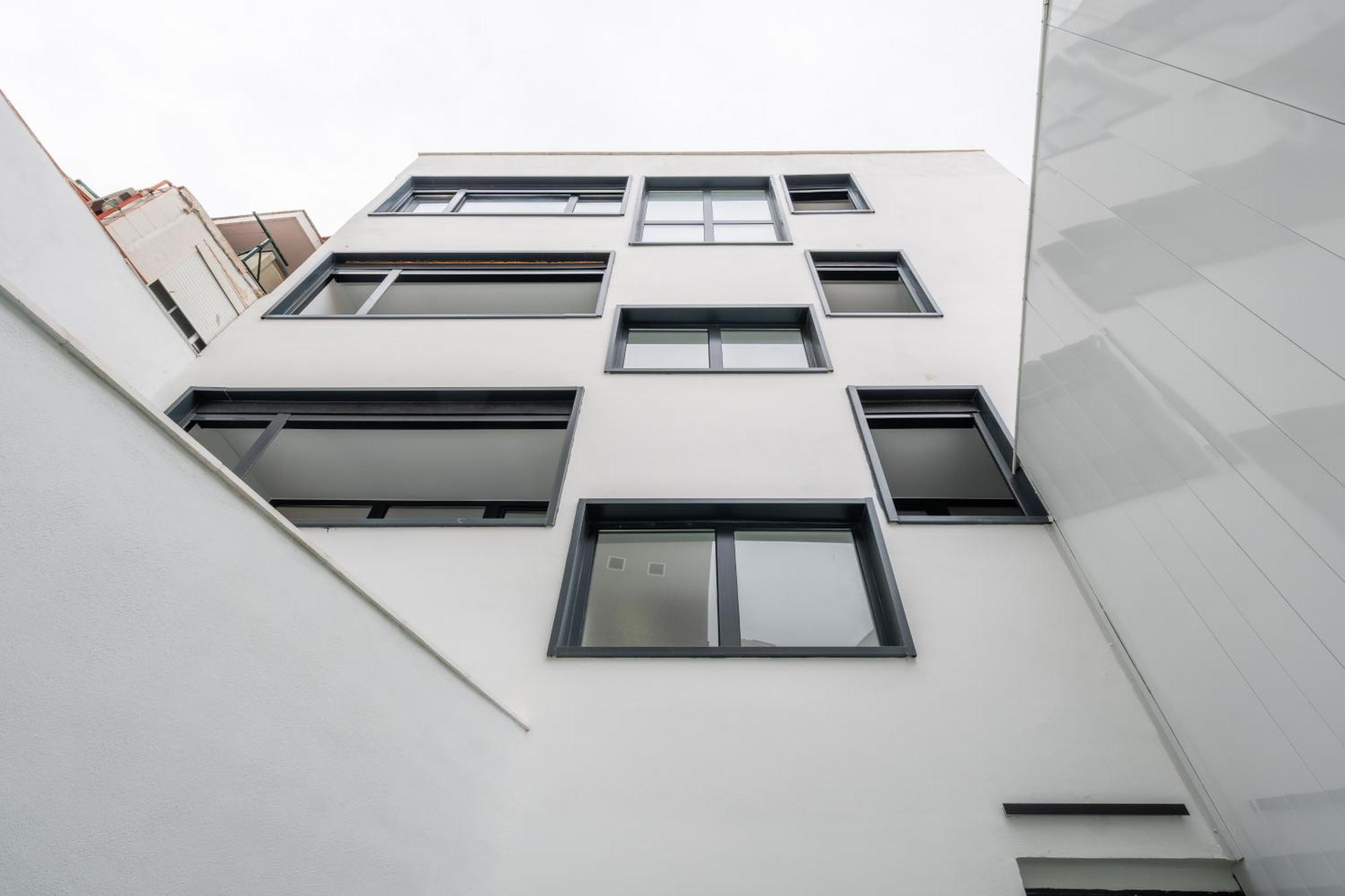 Lemon Apartment & Hotels Bernabeu Madrid Exterior photo